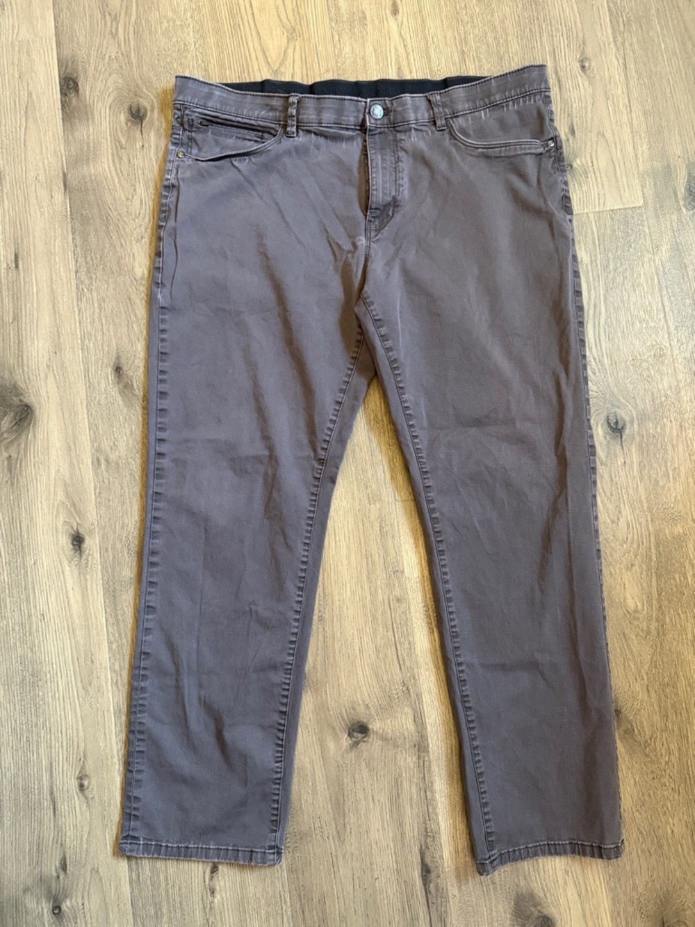 English Laundry Straight Fit Jeans in Taupe-Brown